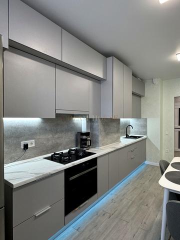 Григорія Сковороди вул., 11