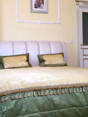 Гната Хоткевича вул. (Червоногвардійська), 12