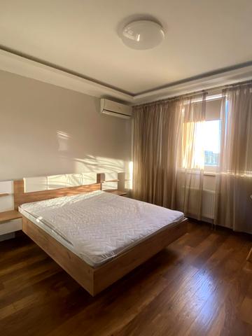 Деміївська вул., 14