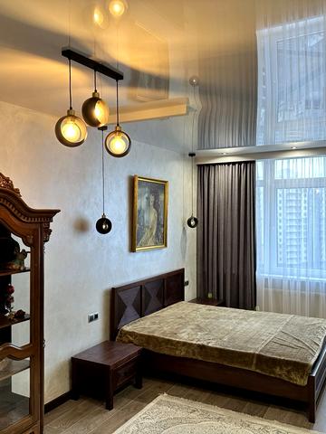 Перлинна вул., 1б