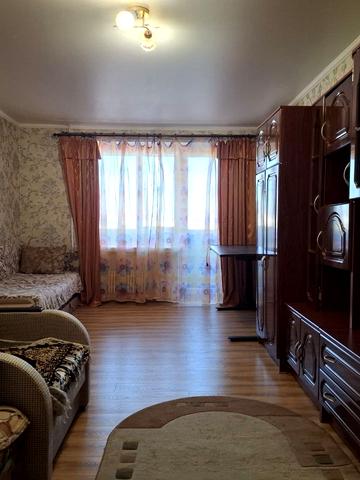 Аерокосмічний просп. (Гагаріна), 82