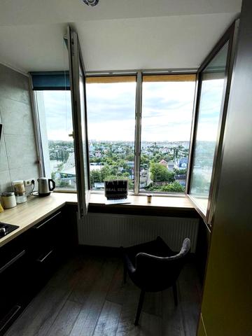 Соборна вул. (Петропавлівська), 10-Д