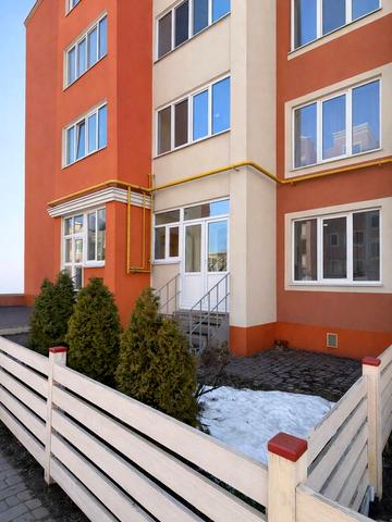 Лесі Українки бульв., 18-Б