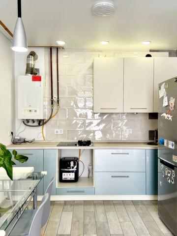 Богдана Ступки пров., (Будинок 10)