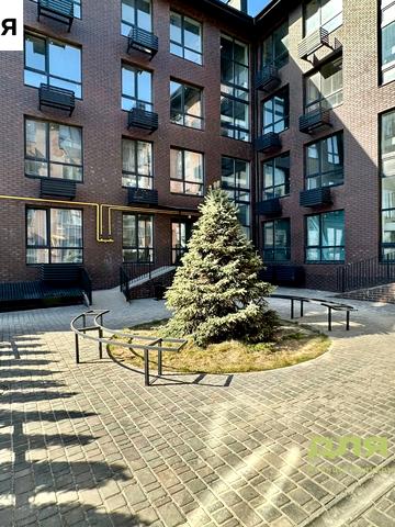 Енергетиків вул., 15