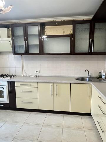 Гетьмана Мазепи вул., 8-А