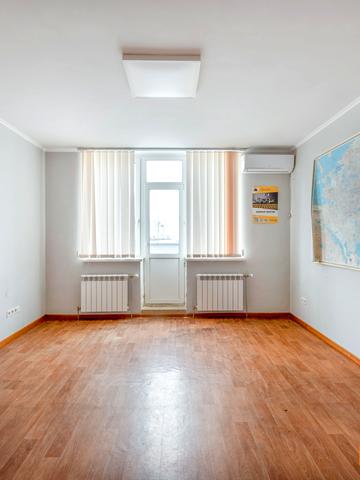 Бориса Гмирі вул., 4