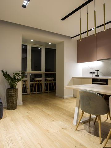 Новомостицька вул., 15