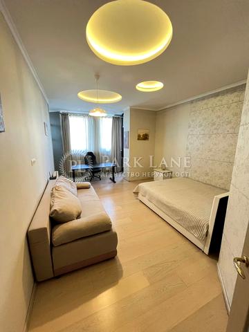 Миколи Міхновського бульв. (Дружби народів), 14-16