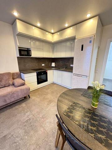 Глибочицька вул., 73