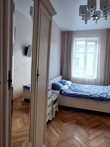 Бернарда Меретина вул., 5