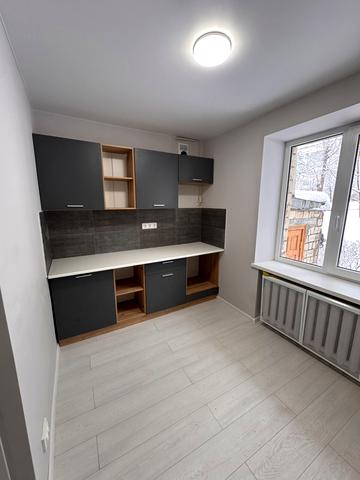 Сергія Скальда вул. (Комарова), 28