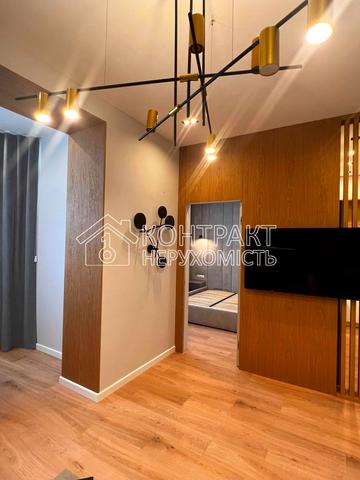 Ботанічна вул., 2