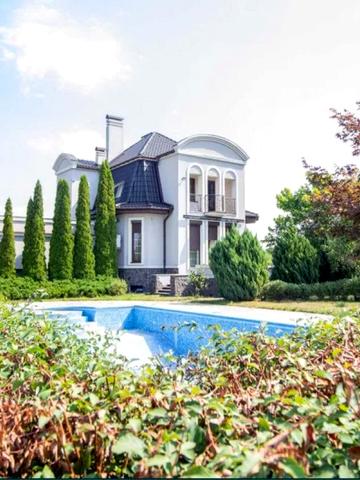 Вишгородська вул.