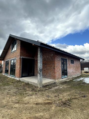 Варшавська вул.