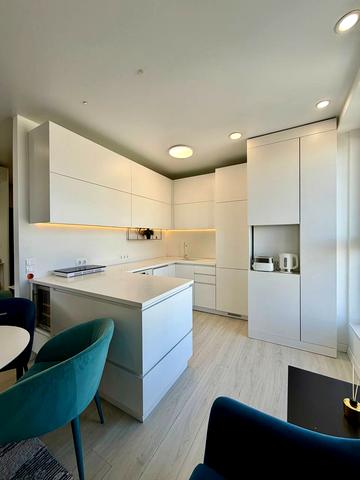 Володимира Великого вул. (Артема), 10-Б