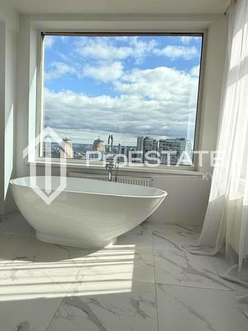 Євгена Коновальця вул. (Щорса), 36-В