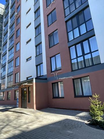 Костянтина Василенка вул. (30-річчя Перемоги), 14б