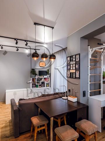 Єдності вул., 2