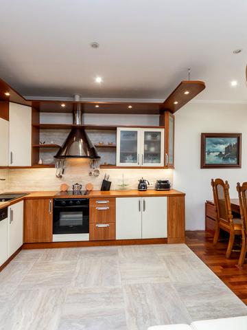 Князів Острозьких вул. (Московська), 37/2