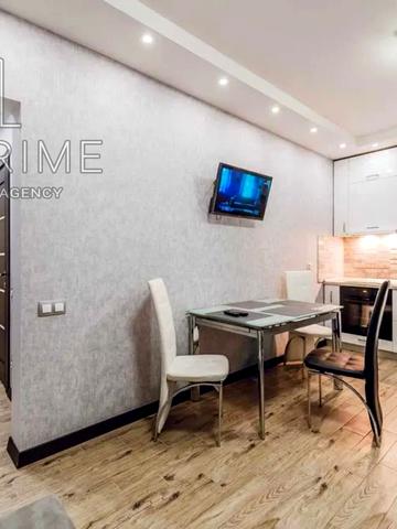 Клавдіївська вул., 40-Д