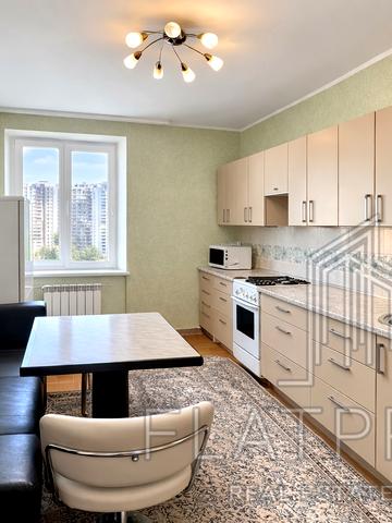 Здолбунівська вул., 3-Г