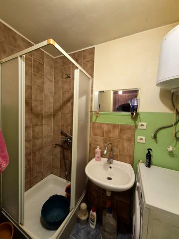 Капітана Кузнєцова вул., 112