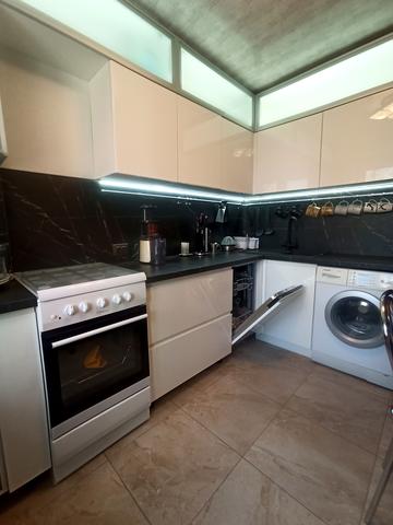 Науки просп. (Леніна), 45а