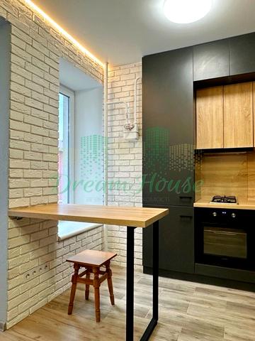 Свято-Покровська вул. (Леніна), 73-Б/6