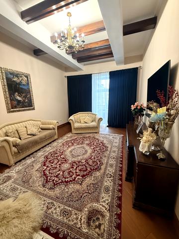 Іллі Мечникова вул., 16г