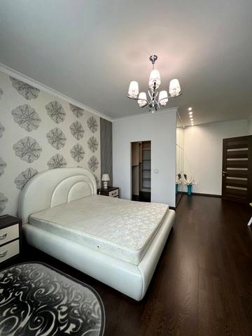Євгена Коновальця вул., 124А