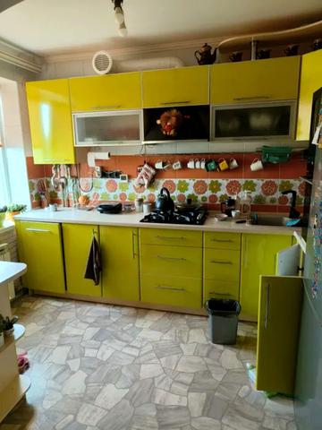 Державності вул., 20а