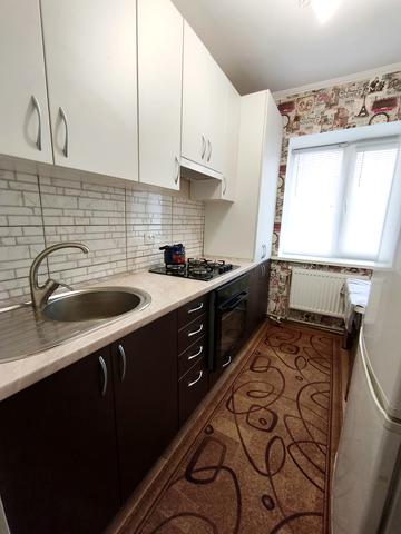 Староріченська вул., 8