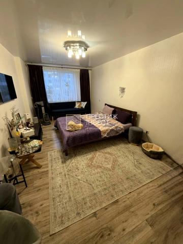 Банкова вул., 32