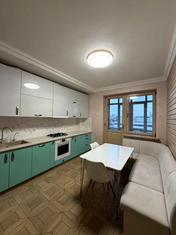 Мазепи вул., 1