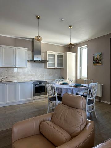 Валерія Лобановського просп., 150-Г