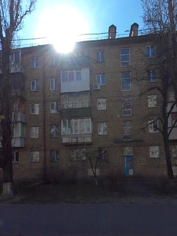 Празька вул., 4