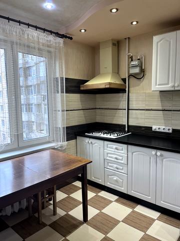 Академіка Заболотного вул., 41