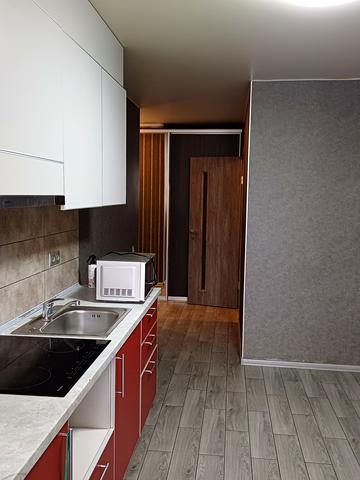 Драгоманова вул., 4