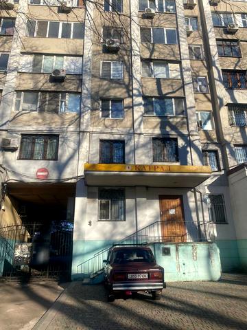 Степова вул., 23/25