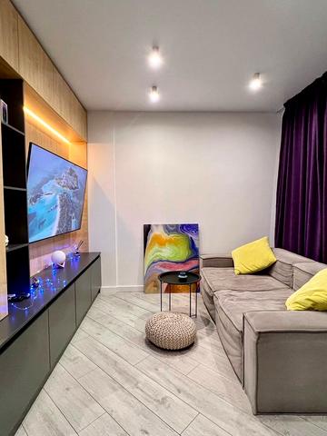 Соборності просп. (Воззєднання), 17 к2