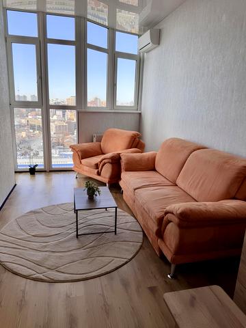 Жилянська вул., 118