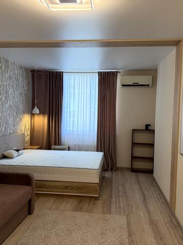 Ярослава Гашека бульв., 22