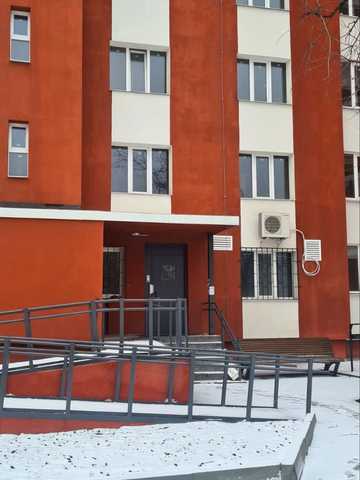 Наталії Ужвій вул., 60