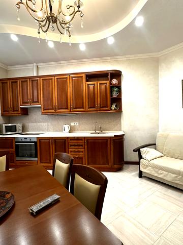 Вінстона Черчилля вул. (Червоноткацька), 43