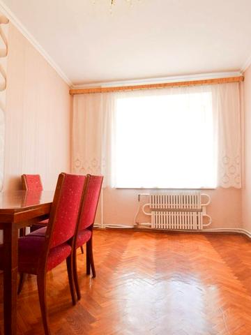 Карпенка вул., 12