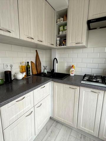 Орельська вул., 27