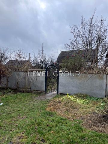 Польова вул., 10а