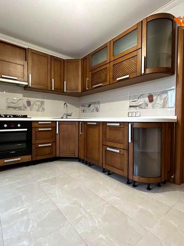 Незалежності вул., 164