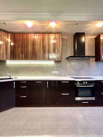 Княжий Затон вул., 21